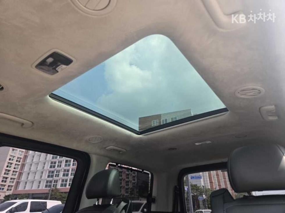 Hyundai Staria — miniaturë 12