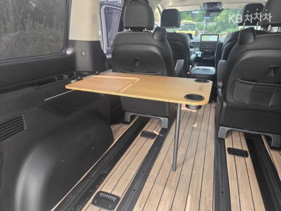 Hyundai Staria — miniaturë 15