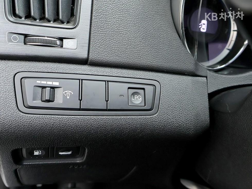Hyundai Sonata — miniaturë 14