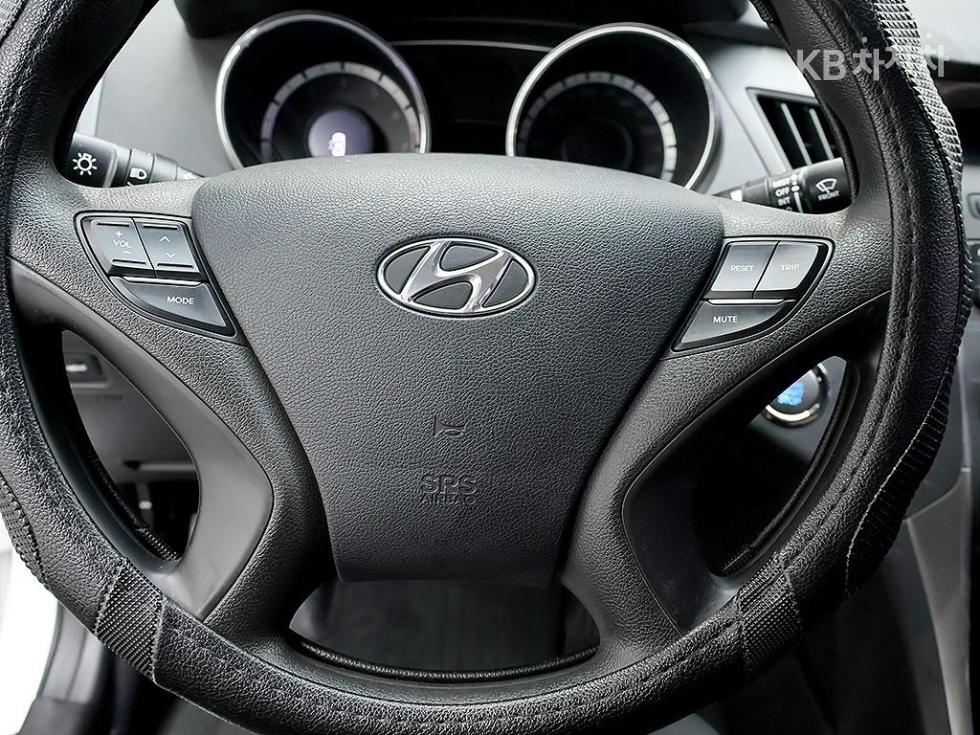 Hyundai Sonata — miniaturë 15