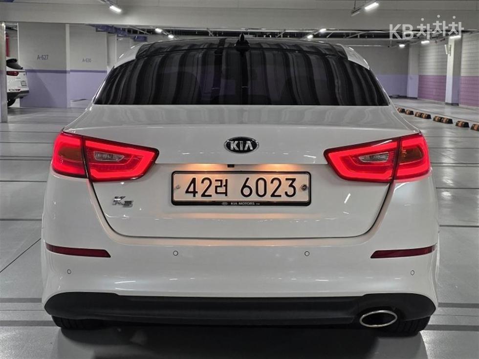 Kia K5 — miniaturë 4