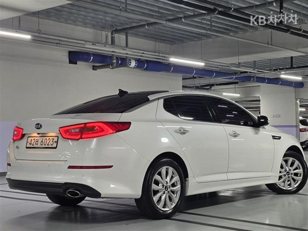 Kia K5 — miniaturë 6