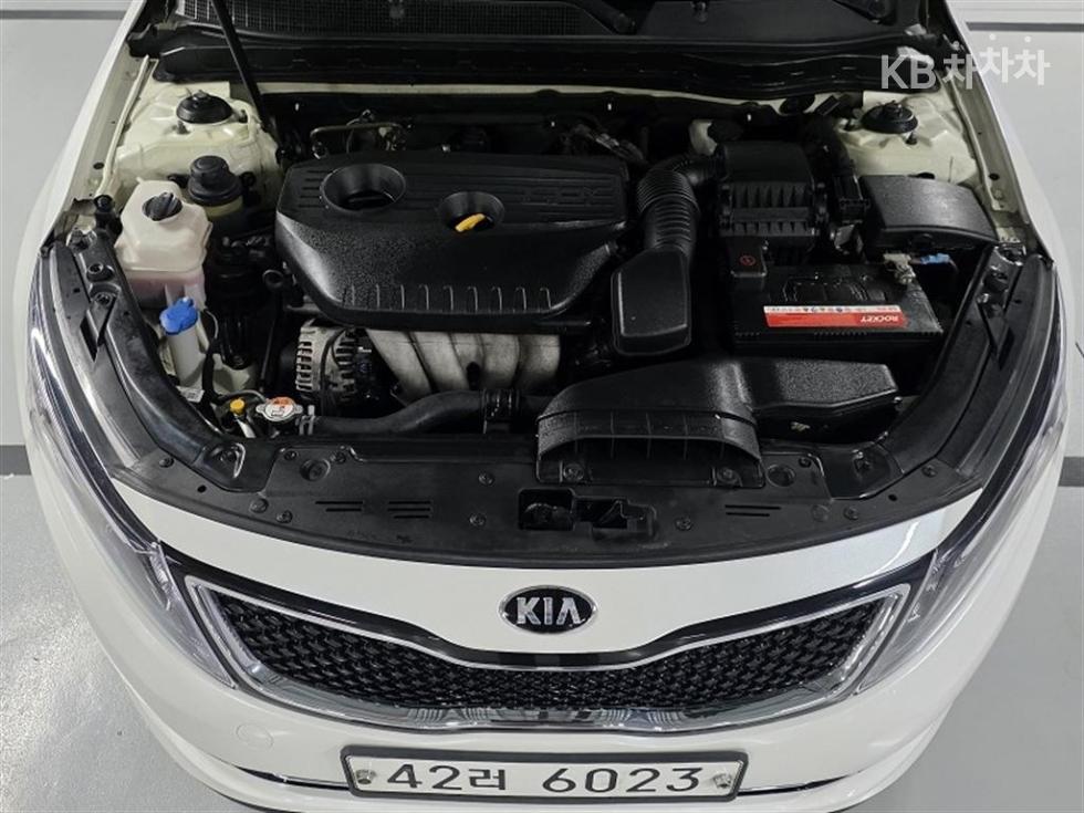 Kia K5 — miniaturë 7