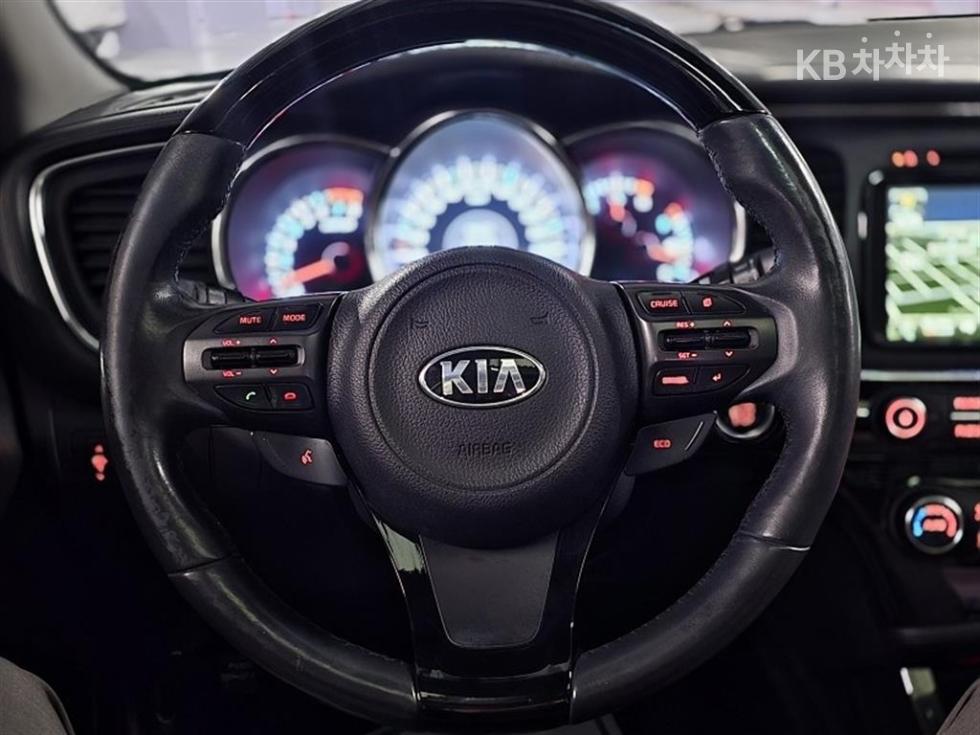 Kia K5 — miniaturë 10