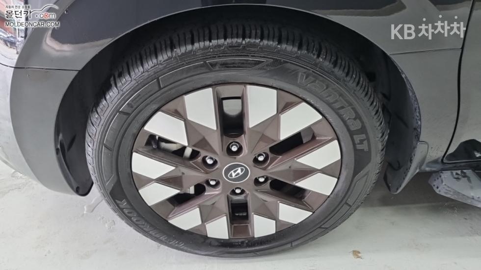 Hyundai Staria — miniaturë 6