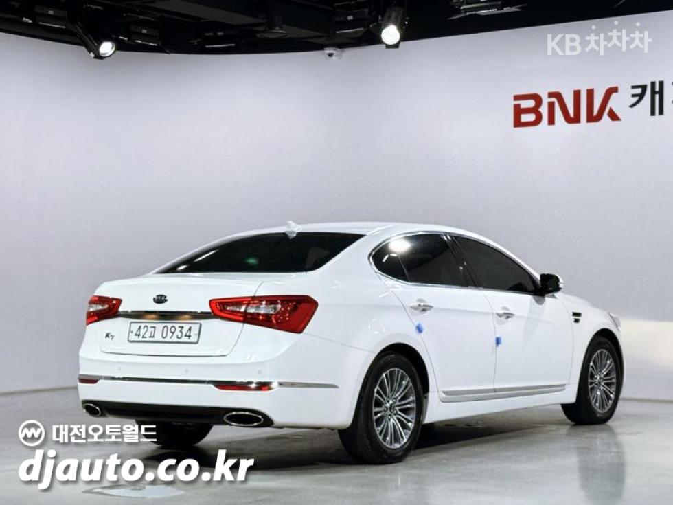 Kia K7 — miniaturë 2