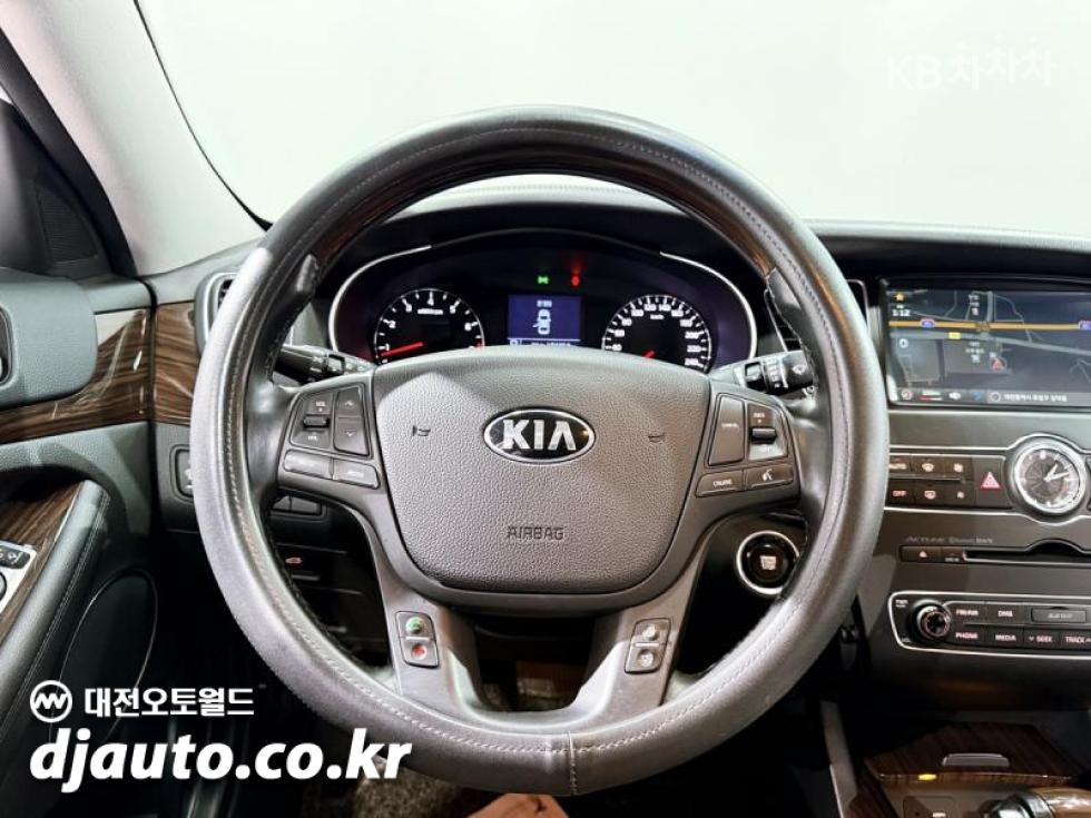 Kia K7 — miniaturë 6