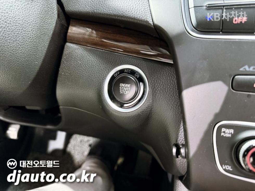 Kia K7 — miniaturë 13