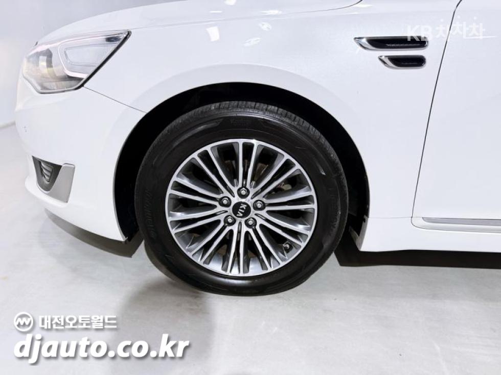 Kia K7 — miniaturë 20