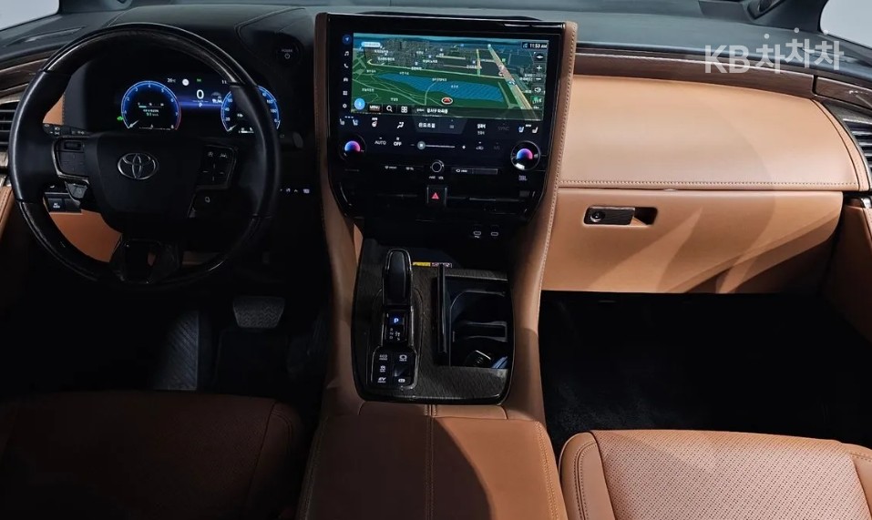Toyota Alphard — miniaturë 6