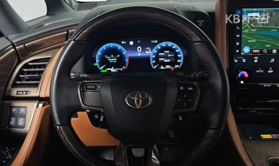 Toyota Alphard — miniaturë 12
