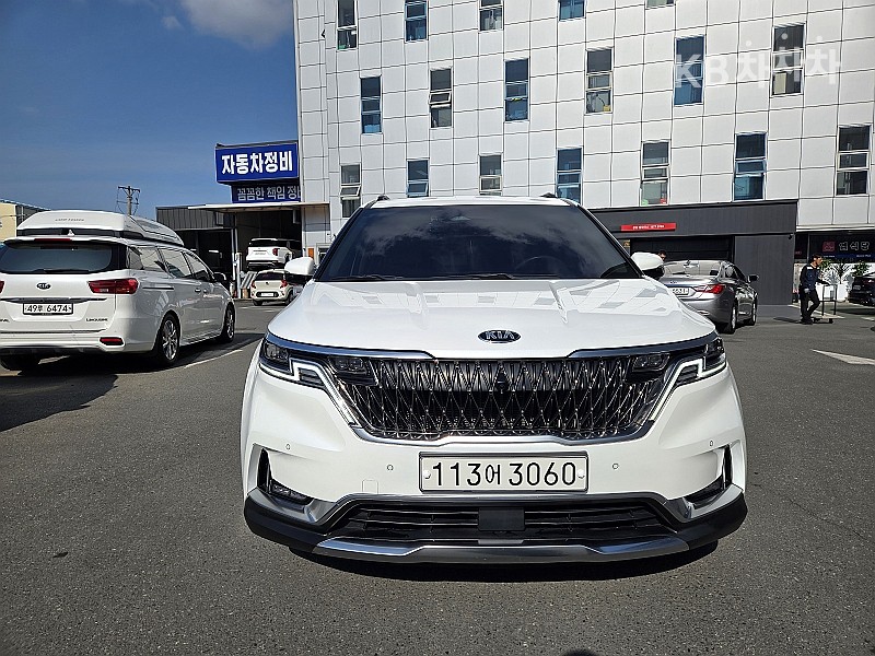 Kia Carnival — miniaturë 2