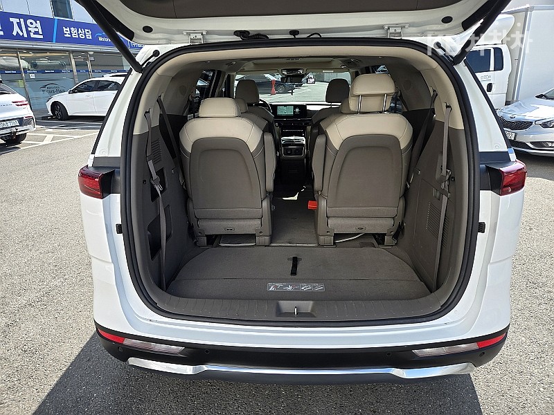 Kia Carnival — miniaturë 13