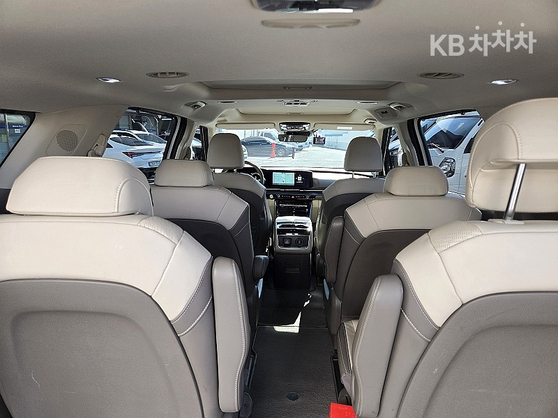 Kia Carnival — miniaturë 14