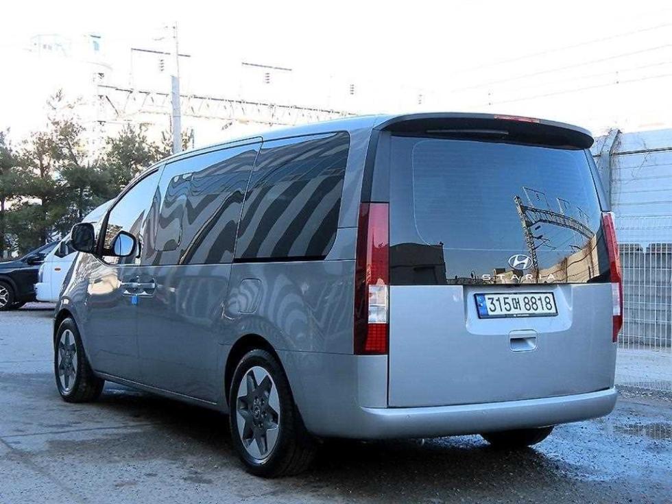 Hyundai Staria — miniaturë 3