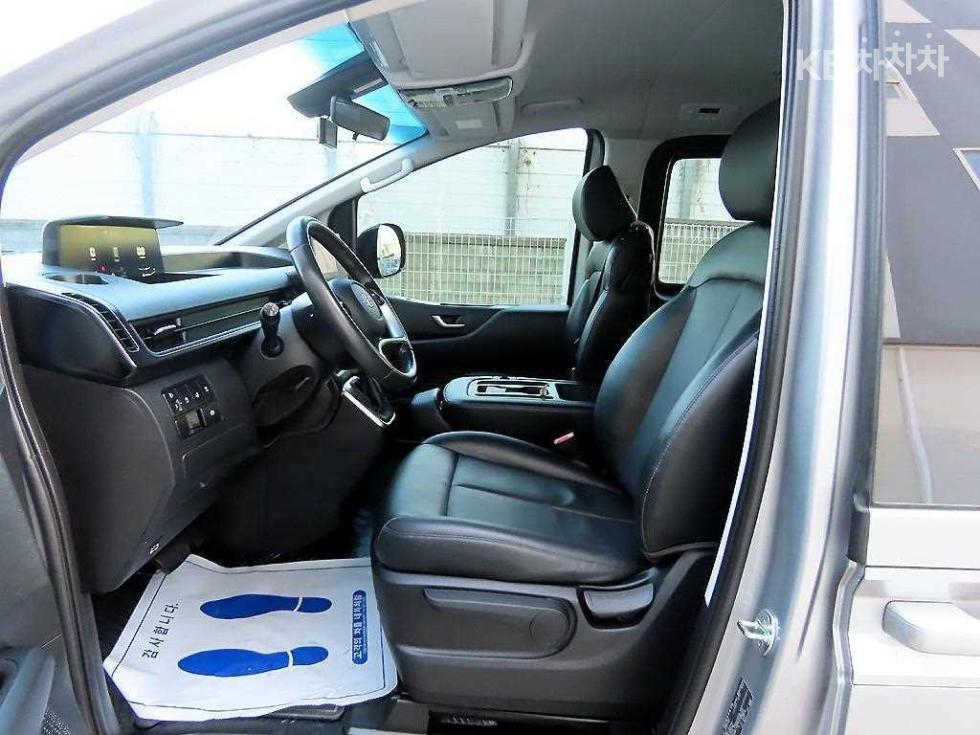 Hyundai Staria — miniaturë 5