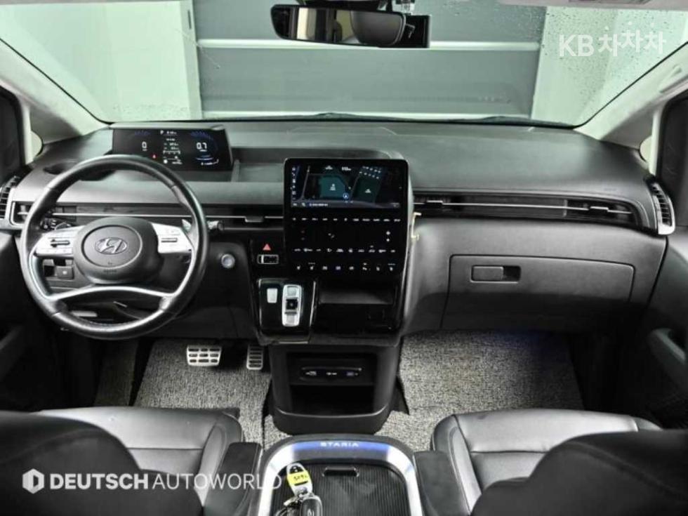 Hyundai Staria — miniaturë 7