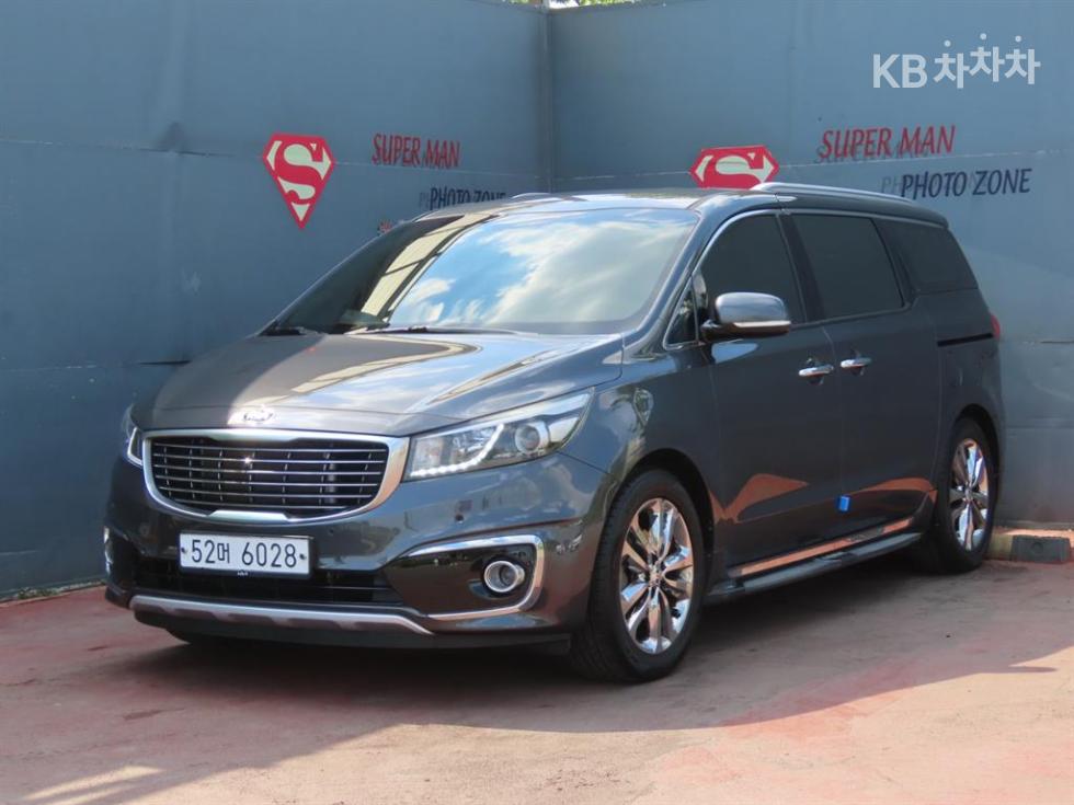 Kia Carnival 7인승 2.2 디젤 리무진 — foto 1