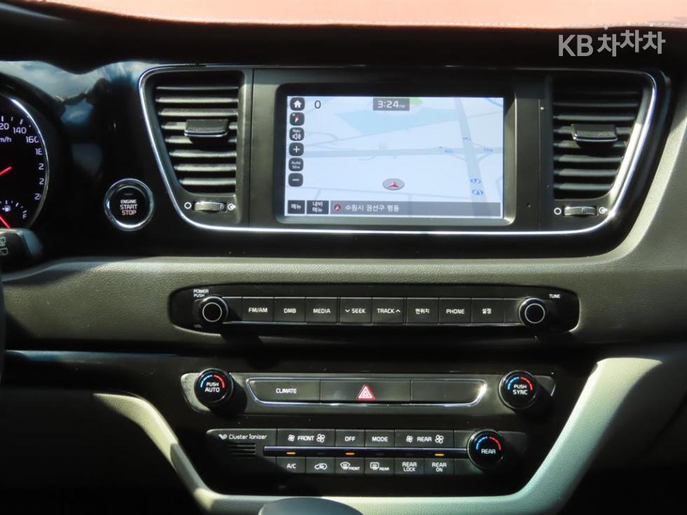 Kia Carnival — miniaturë 11