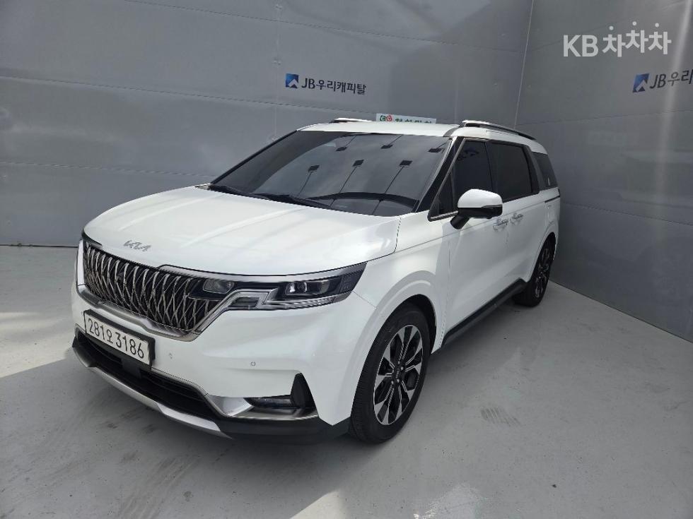 Kia Carnival — miniaturë 2