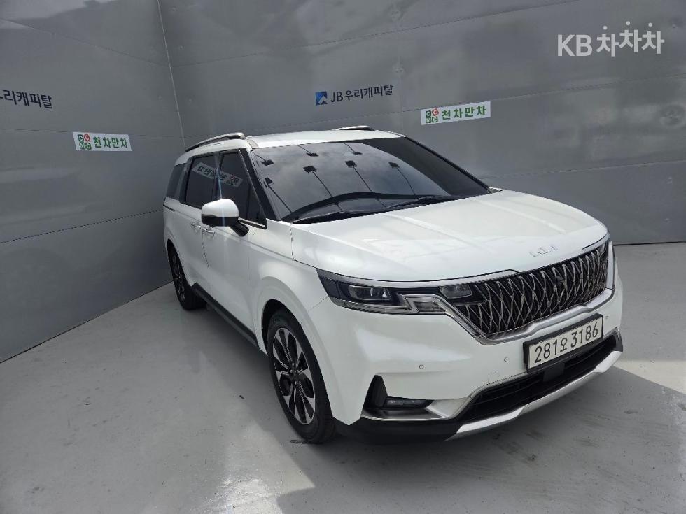 Kia Carnival — miniaturë 3