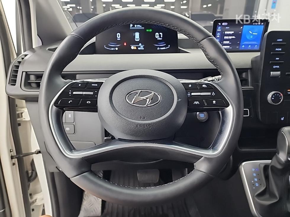 Hyundai Staria — miniaturë 9