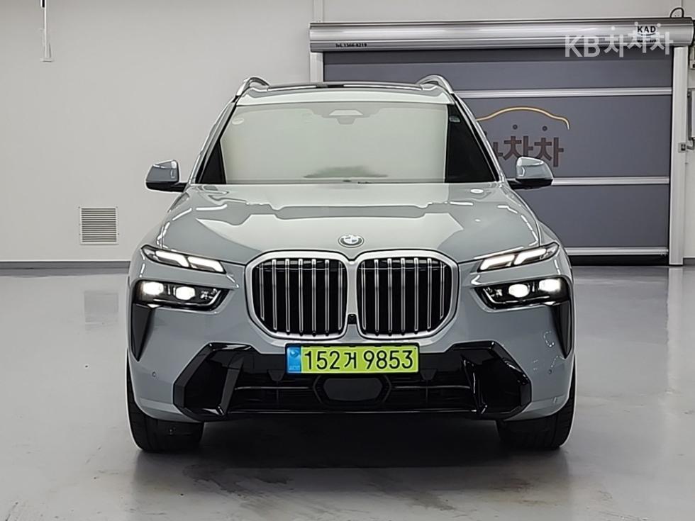 BMW X7 — miniaturë 2