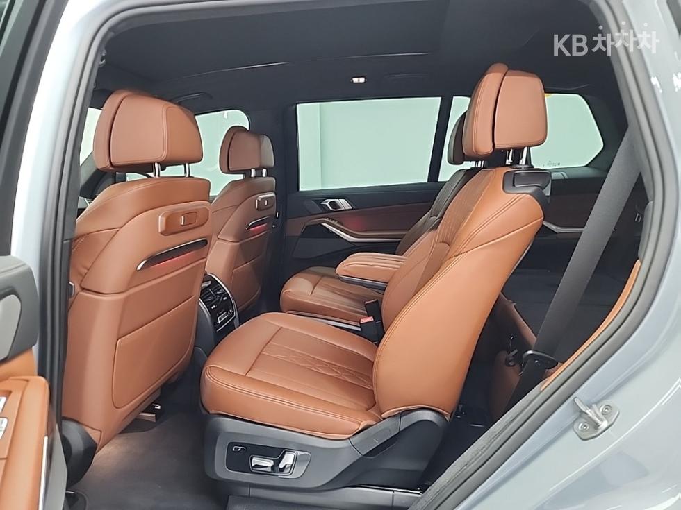 BMW X7 — miniaturë 12