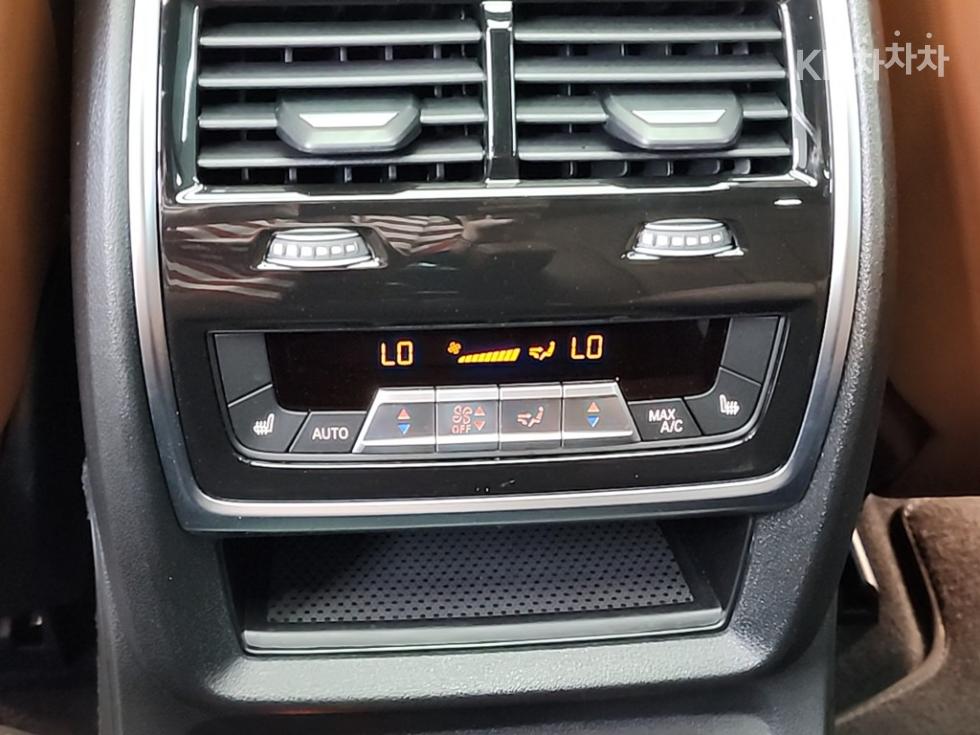 BMW X7 — miniaturë 13