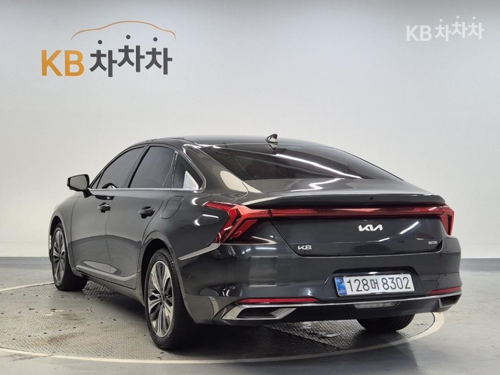 Kia K8 — miniaturë 2