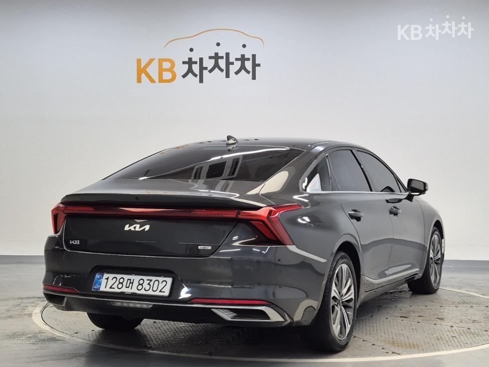 Kia K8 — miniaturë 3