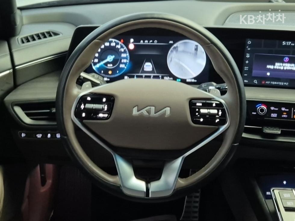 Kia K8 — miniaturë 9