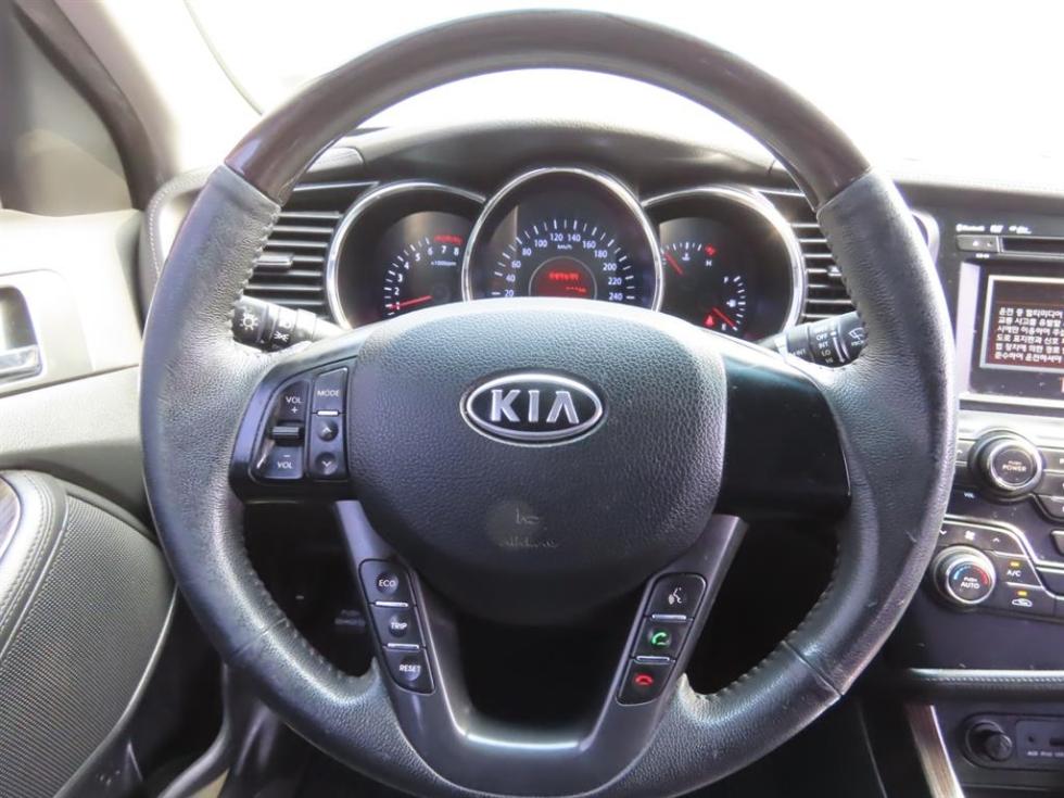 Kia K5 — miniaturë 9