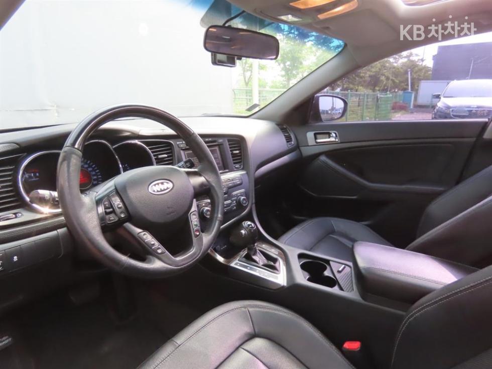 Kia K5 — miniaturë 14