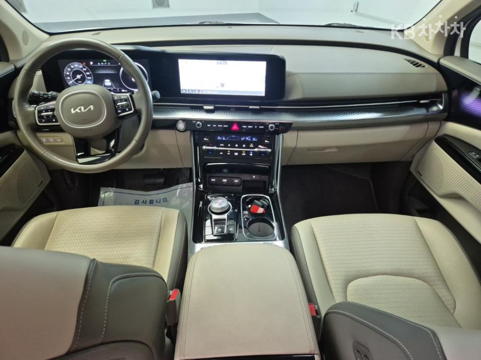 Kia Carnival — miniaturë 7