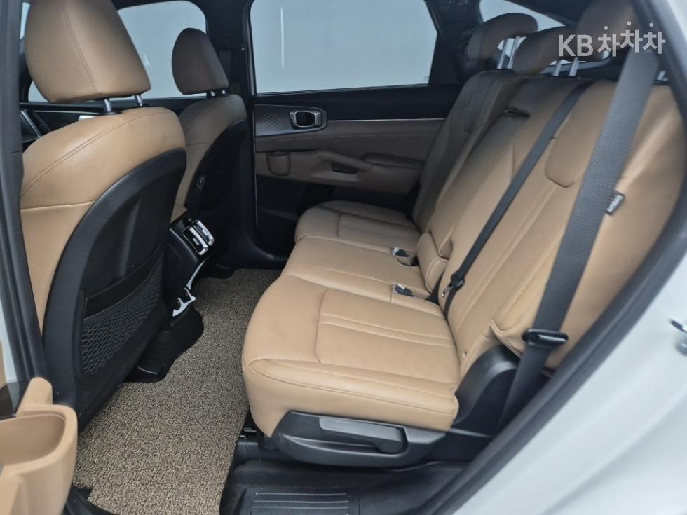 Kia Sorento — miniaturë 12