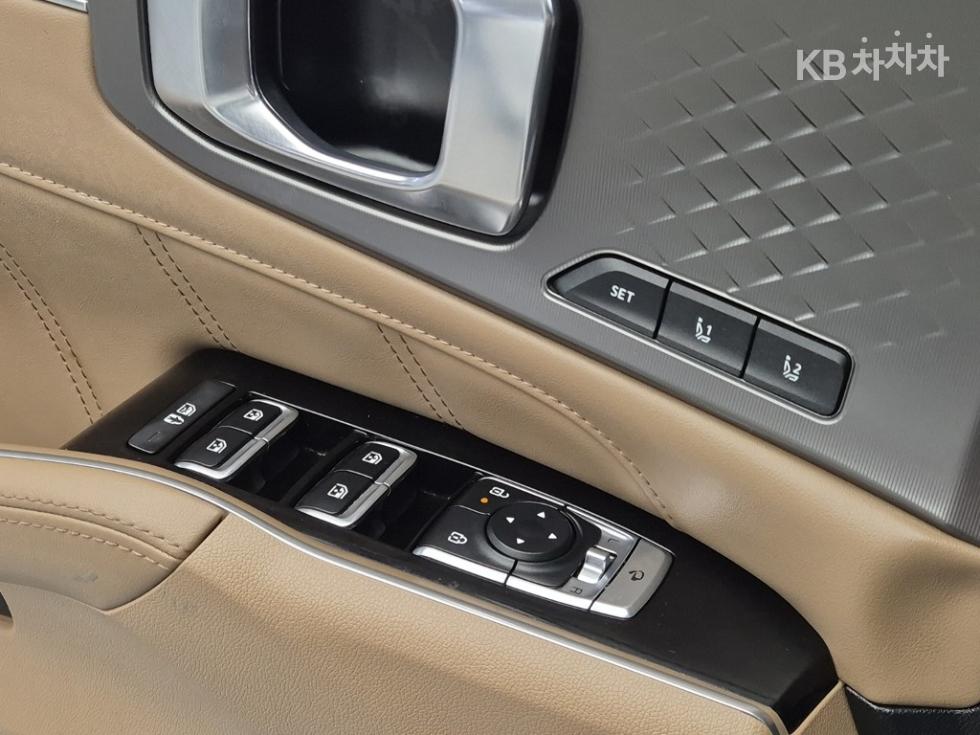 Kia Sorento — miniaturë 16
