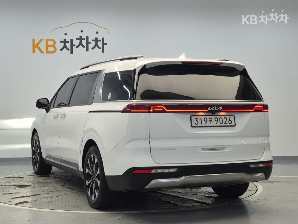 Kia Carnival — miniaturë 2