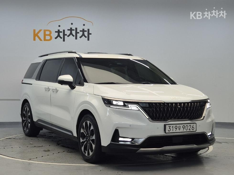 Kia Carnival — miniaturë 4