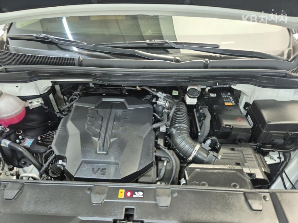 Kia Carnival — miniaturë 5
