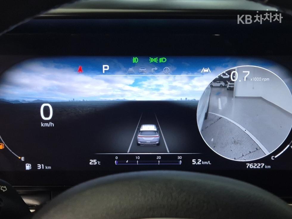 Kia Carnival — miniaturë 6