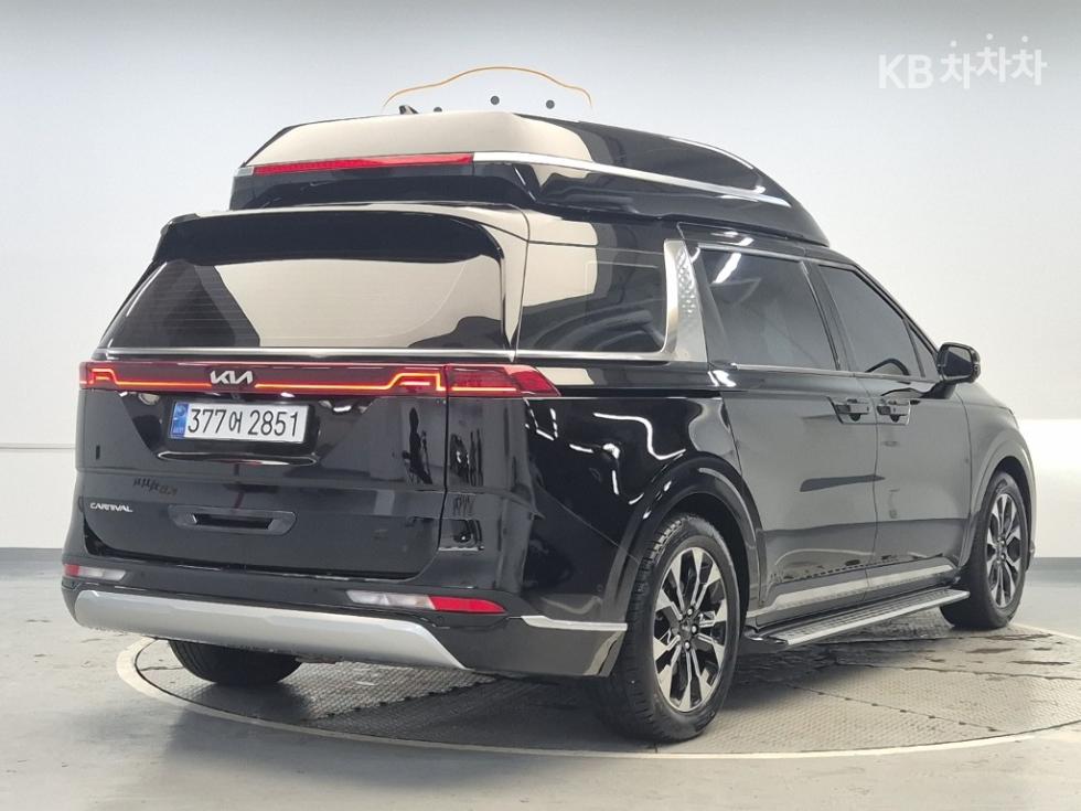 Kia Carnival — miniaturë 3
