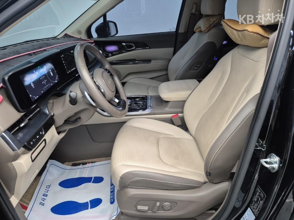 Kia Carnival — miniaturë 11