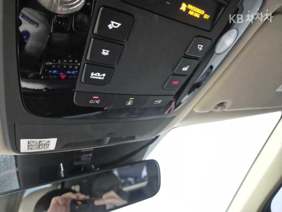 Kia Carnival — miniaturë 16