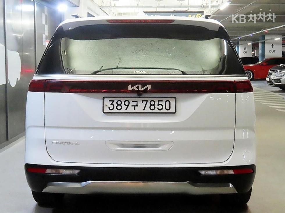 Kia Carnival — miniaturë 5