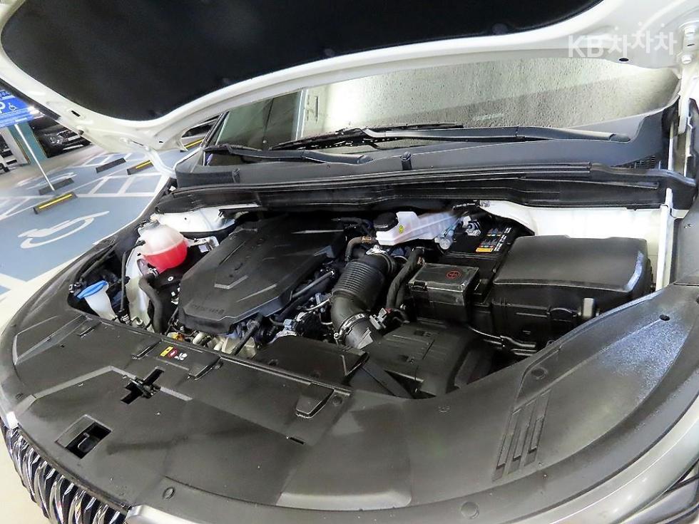Kia Carnival — miniaturë 19
