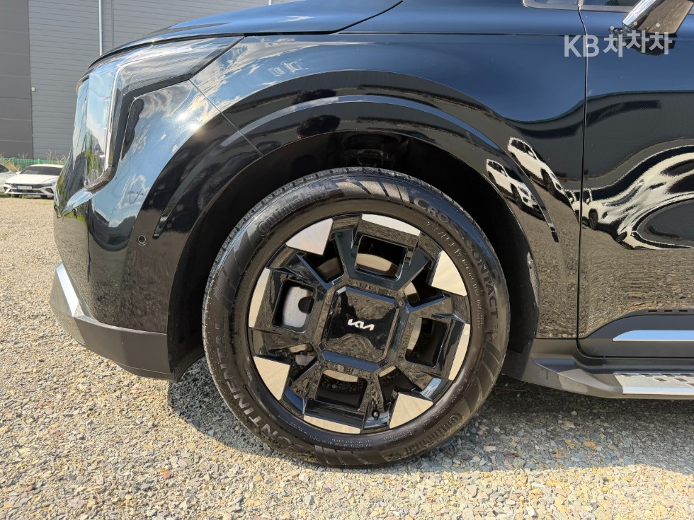Kia Carnival — miniaturë 23