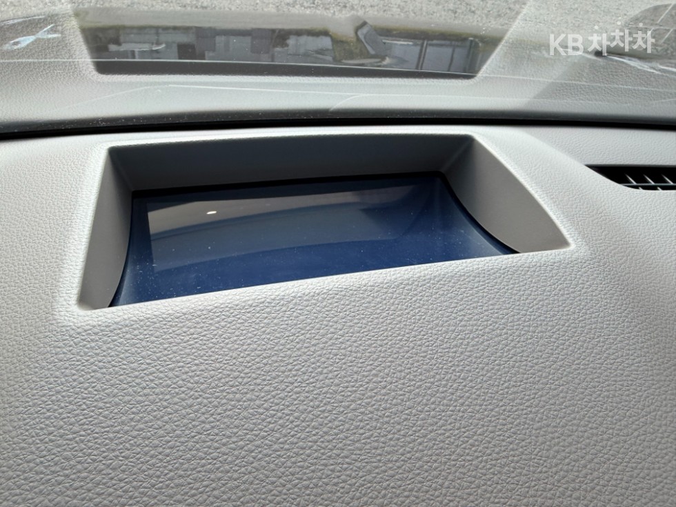 Kia Carnival — miniaturë 17