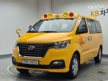 Hyundai Starex 15  seats 4wd — foto 1
