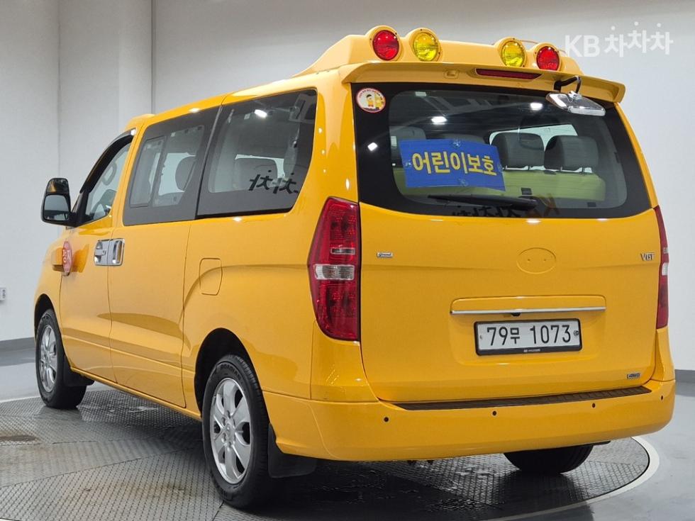 Hyundai Starex — miniaturë 2